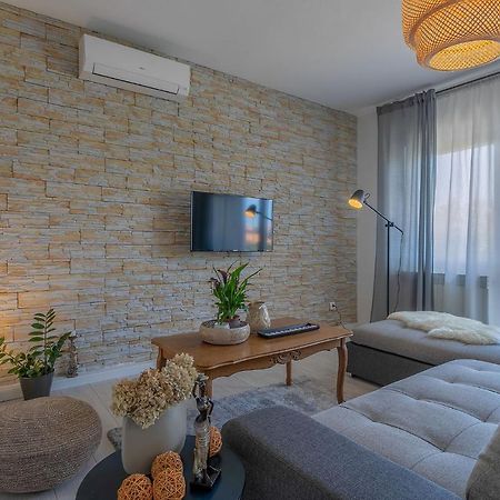Premium 100M2 Sea View Apartment Liznjan Exterior photo