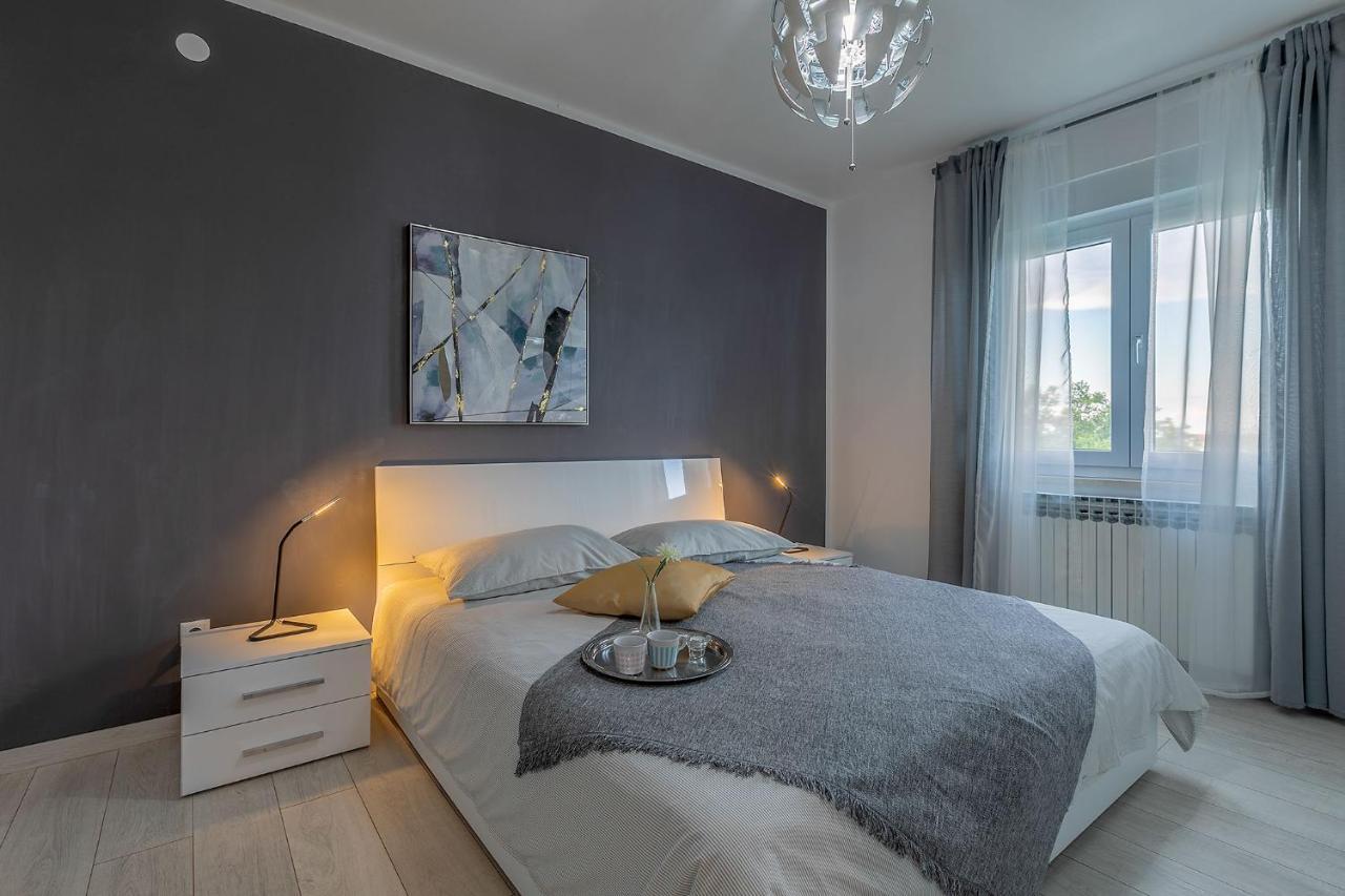 Premium 100M2 Sea View Apartment Liznjan Exterior photo